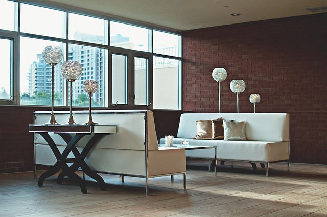 Fra minimalistisk til luksuriøs: Vælg det perfekte TV bord fra Raymond & Hallmark